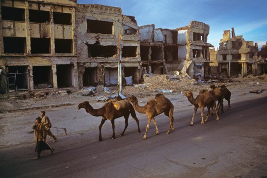 Jadi Maiwaman, Kabul's main boulevard, lined with rubble, Kabul, Afghanistan, 1995